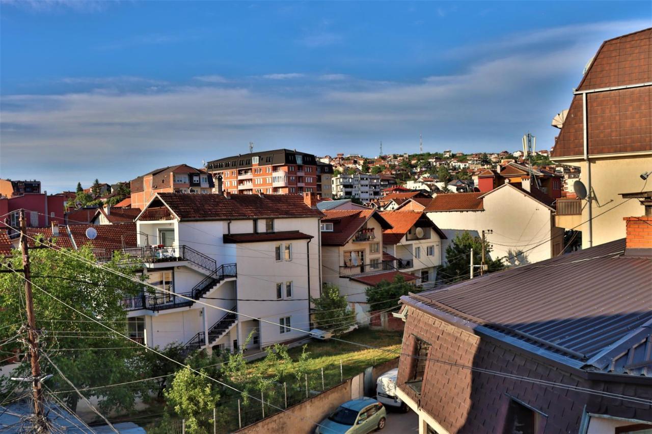Maldas Apartment Pristina Exterior foto